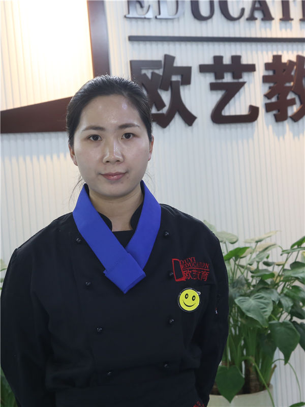 彩虹蛋糕卷做法