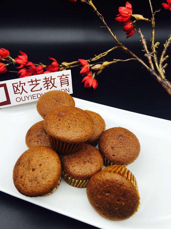 重庆哪里有性价比高的西点蛋糕的学校_重庆欧艺西点蛋糕培训学校