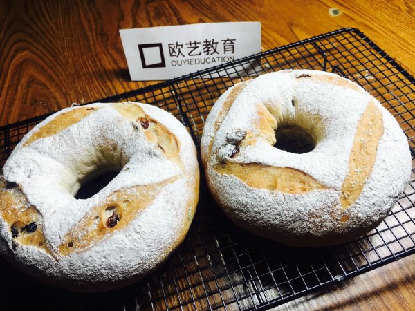 面包储存的方法,教你面包的储存方法,欧艺教育