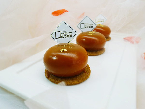 焦糖慕斯淋面