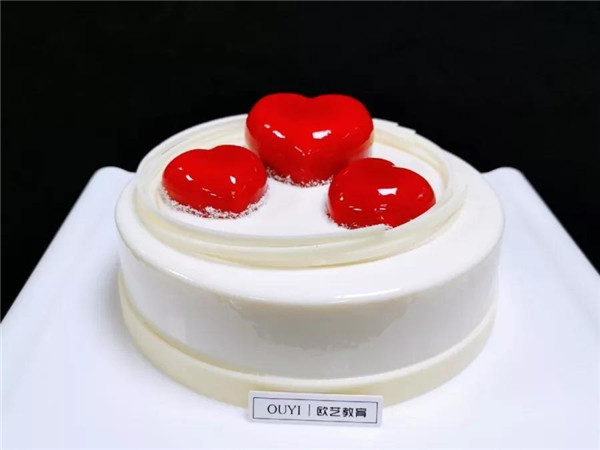 重庆蛋糕培训、蛋糕培训、如何控制好表皮上色