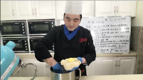 奶香吐司的做法+配方 这款吐司做法很容易掌握 烘焙小白也能轻松搞定
