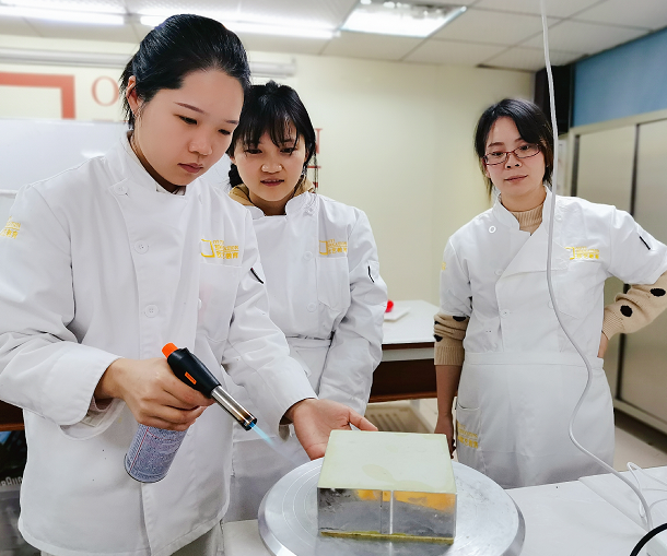 西点培训学校、重庆欧艺、重庆欧艺学校