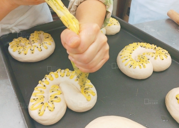 没文化学点什么好、女生没文化学点什么、学点什么技术挣钱