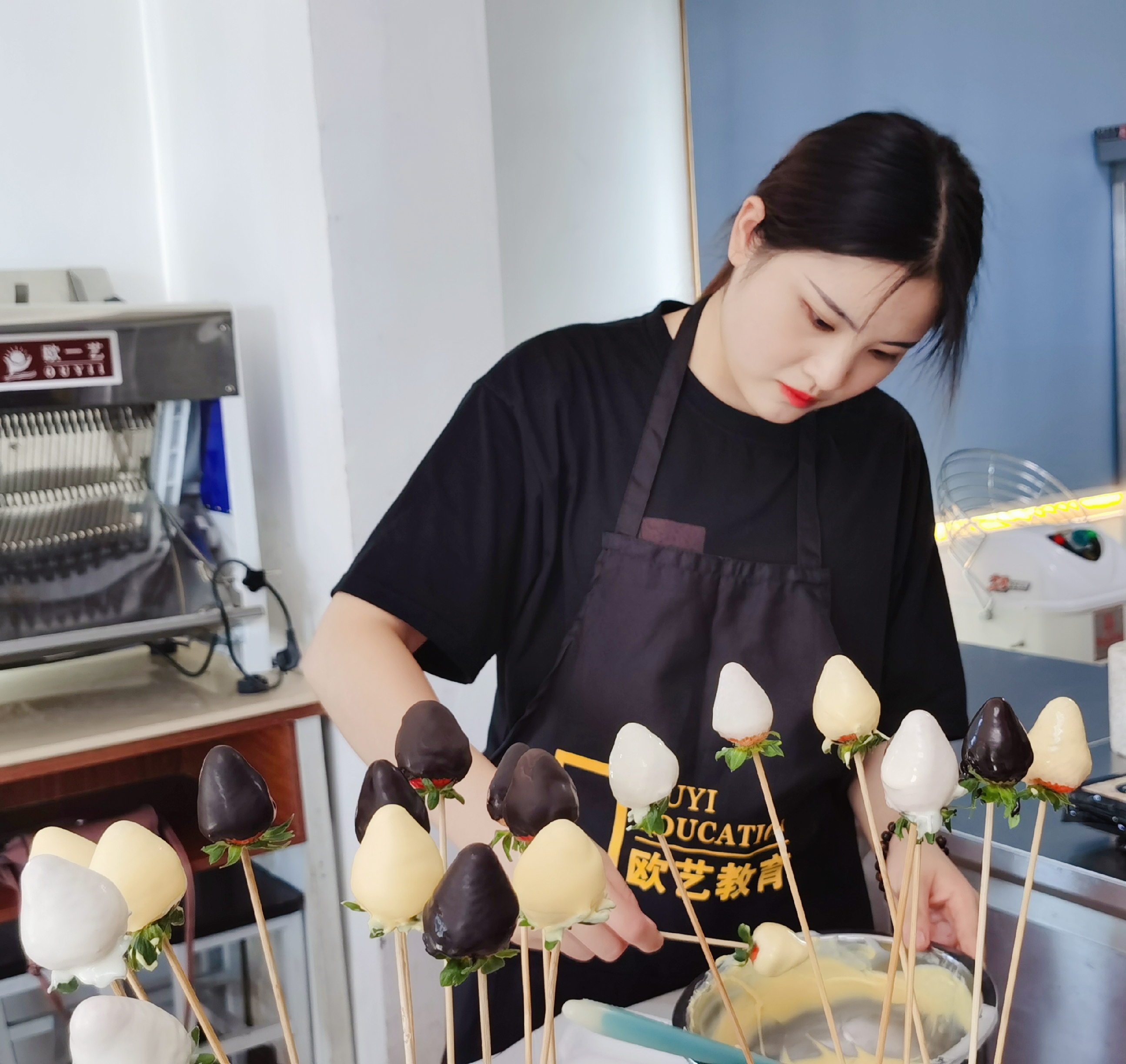 重庆欧艺西点蛋糕培训学校免费技能培训班鉴定结业考试圆满结束