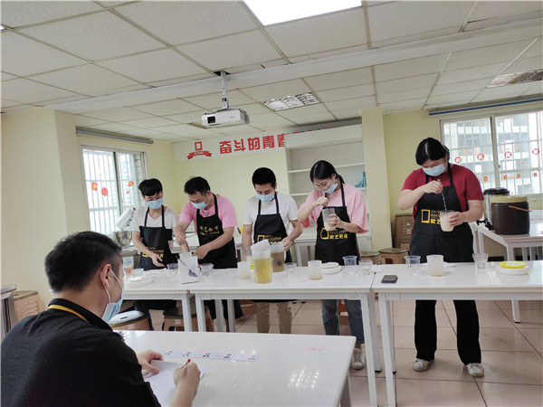 重庆欧艺西点蛋糕培训学校免费技能培训班鉴定结业考试圆满结束